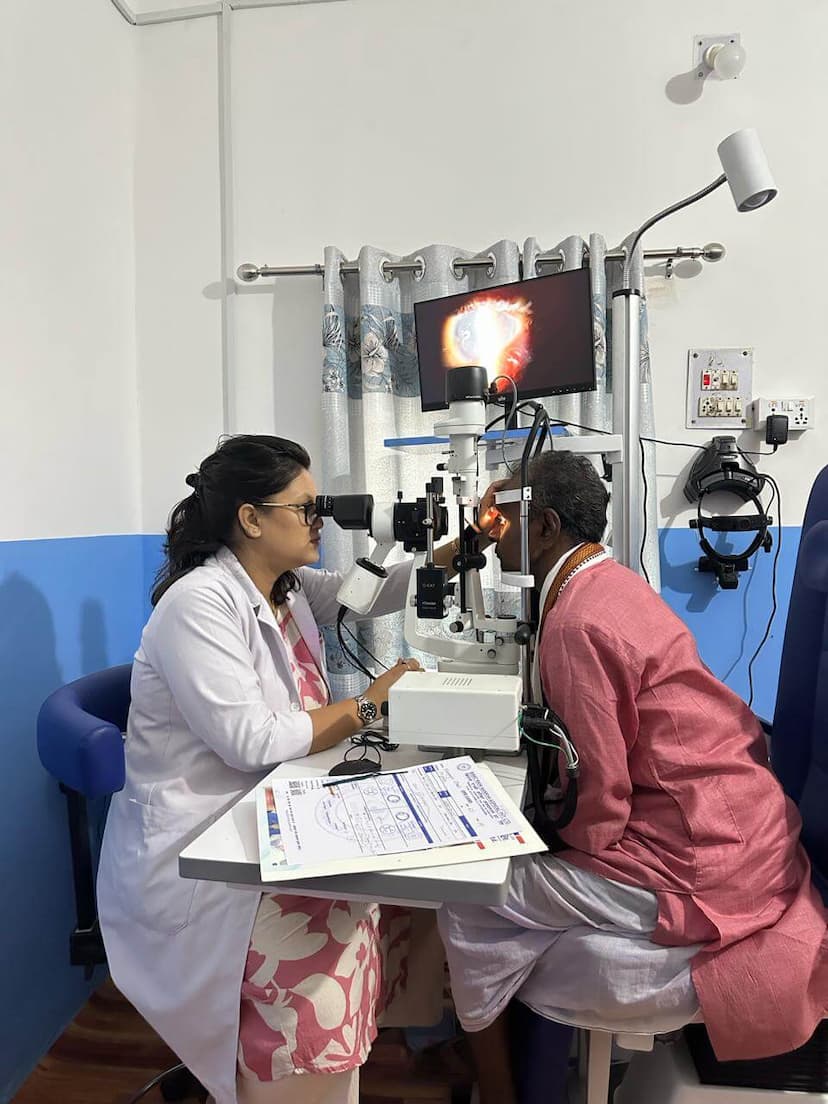 Eye Check-up image 1